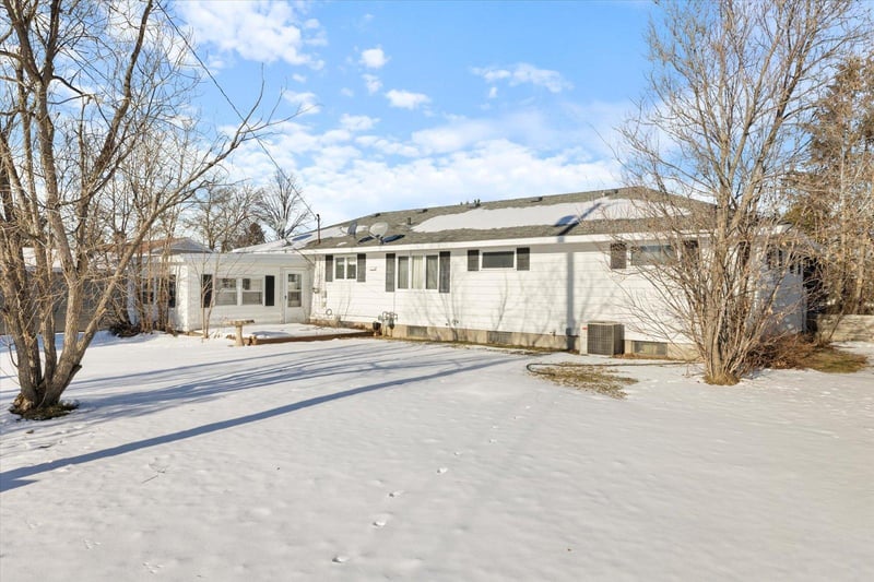 310 Coventry Rd, Hoyt Lakes, MN 55750