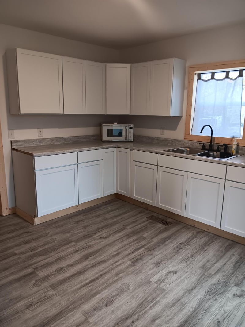 221 W 4th Ave, Keewatin, MN 55753