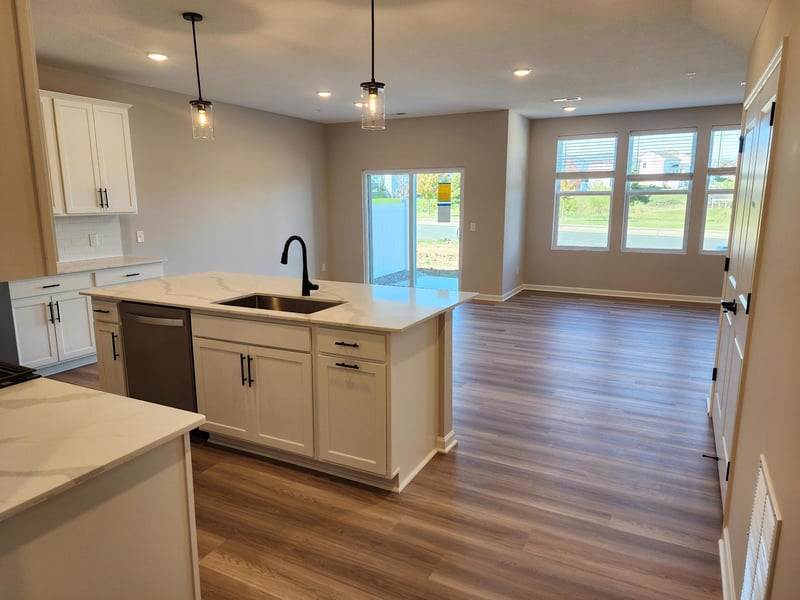 9706 4th St N, Lake Elmo, MN 55129