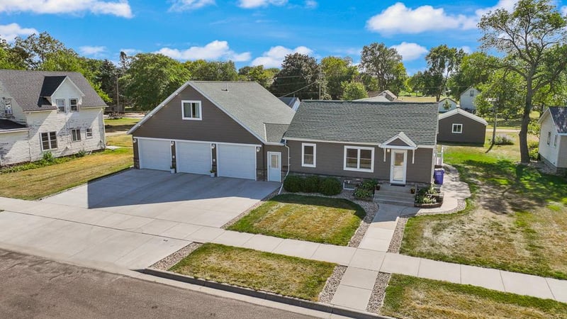 305 Ring Ave S, Canby, MN 56220