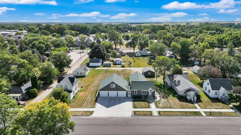 305 Ring Ave S, Canby, MN 56220