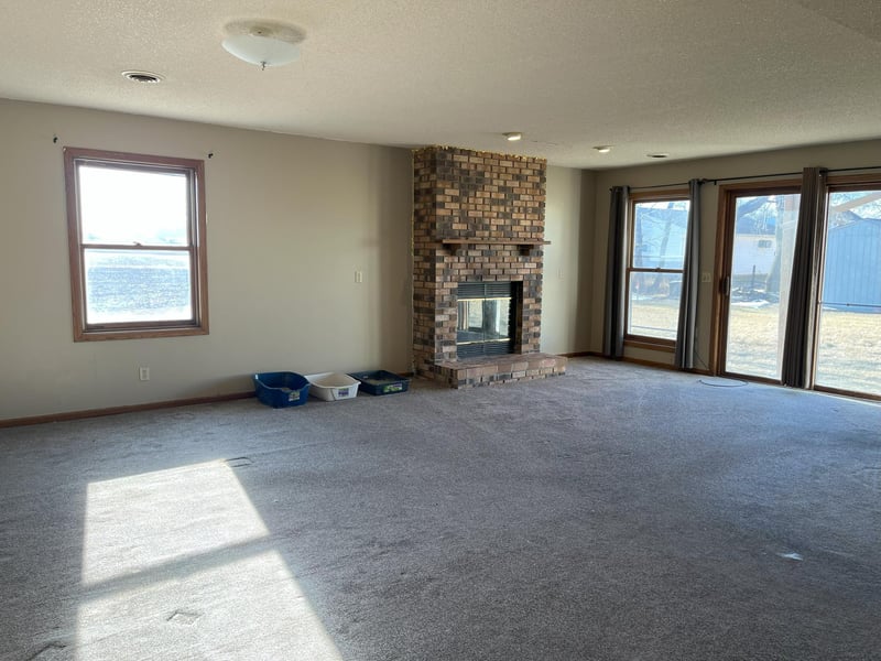 305 S 6th Ave E, Truman, MN 56088