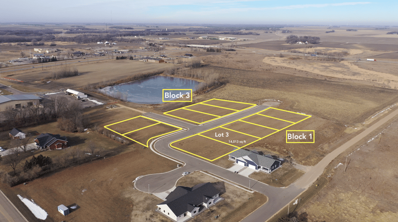 109 Bluestem Dr, Blue Earth, MN 56013