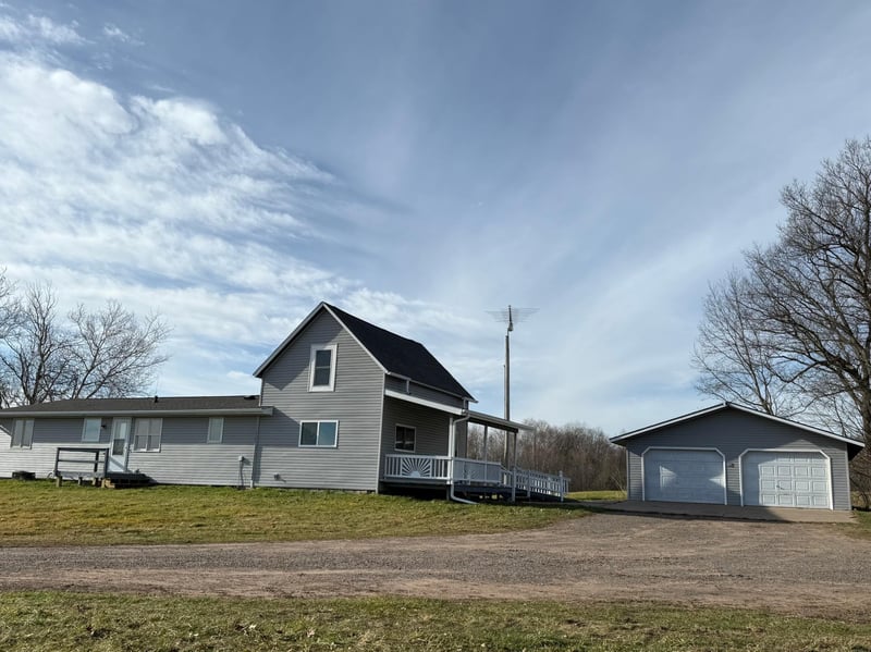 W9002 Brook Dr, Shell Lake, WI 54871