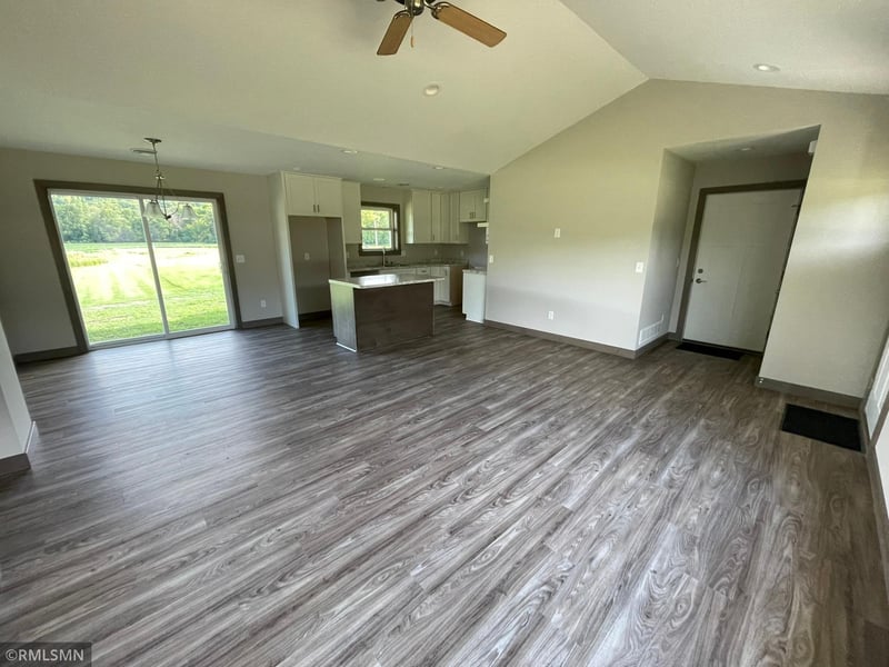 101 Nelson St, Elmwood, WI 54740