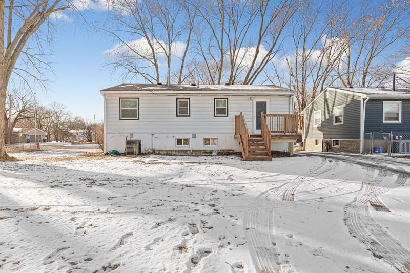 1036 4th Ave, Newport, MN 55055