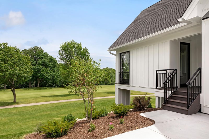 172 Westwood Ln, Wayzata, MN 55391