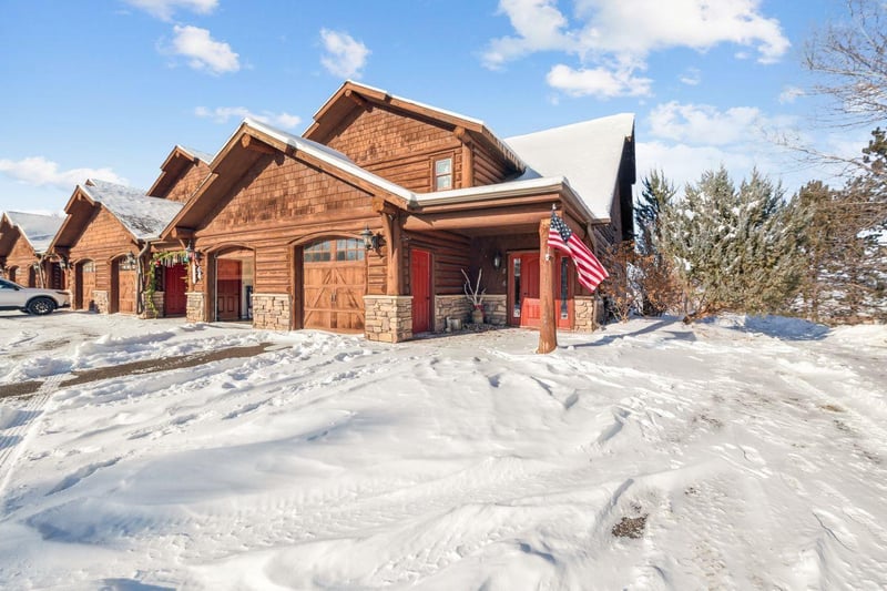 2729 Lake Shore Dr E #6, Ashland, WI 54806
