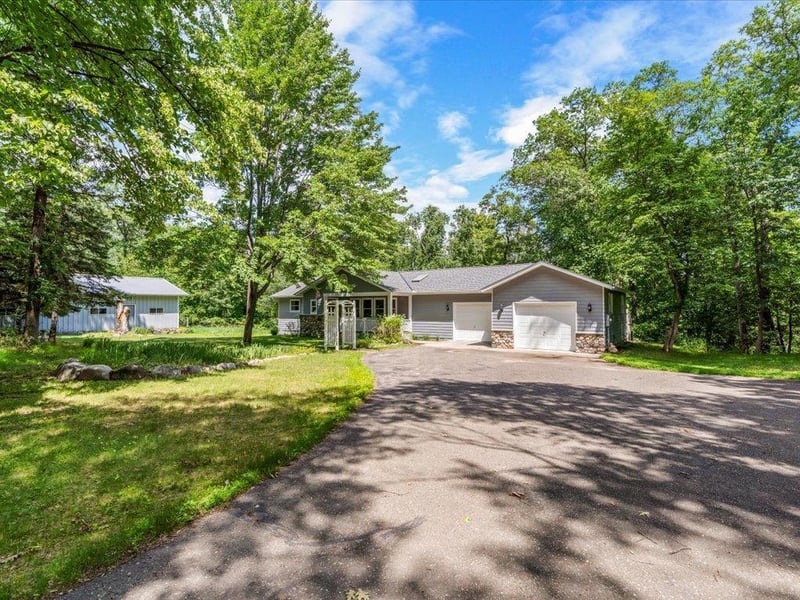7966 Lost Lake Rd, Nisswa, MN 56468