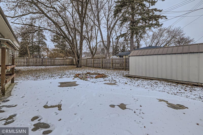 185 Craigbrook Way NE, Fridley, MN 55432