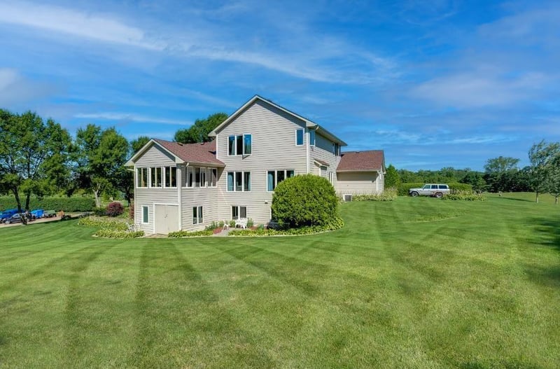 3790 Highland Rd, Saint Bonifacius, MN 55375