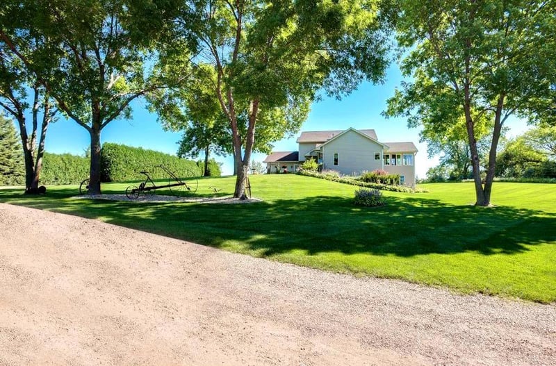 3790 Highland Rd, Saint Bonifacius, MN 55375