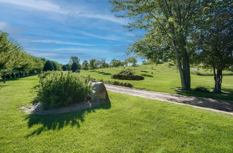 3790 Highland Rd, Saint Bonifacius, MN 55375