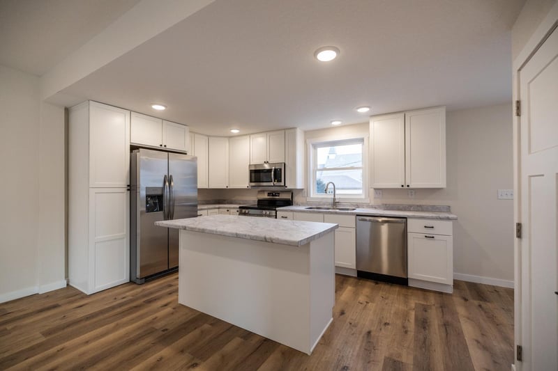 214 Center Ave S, Eyota, MN 55934