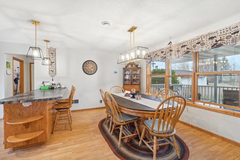 7272 Hawk Ridge Rd, Grasston, MN 55030