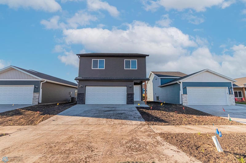 700 9th St NW, Frazee, MN 56544