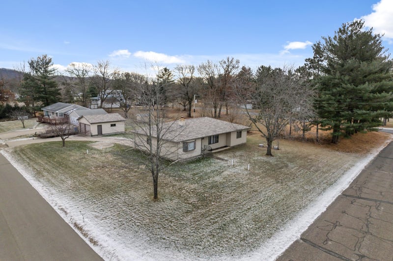 575 N Schiller St, Buffalo City, WI 54622