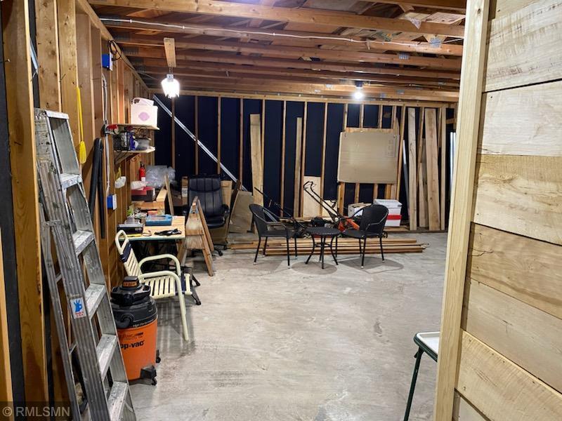 105 E Main St, Milaca, MN 56353