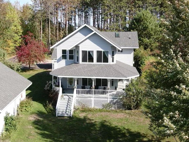 960 N Lake Dr, Shell Lake, WI 54871