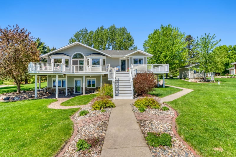 46932 Boes Dr, Pelican Rapids, MN 56572