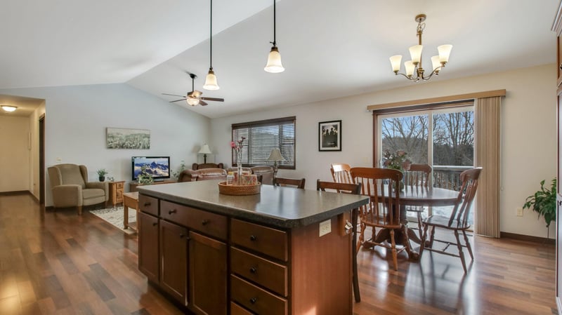 217 Monte Carlo Dr, Eau Claire, WI 54703