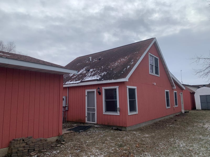 203 4th St NE, Grand Meadow, MN 55936