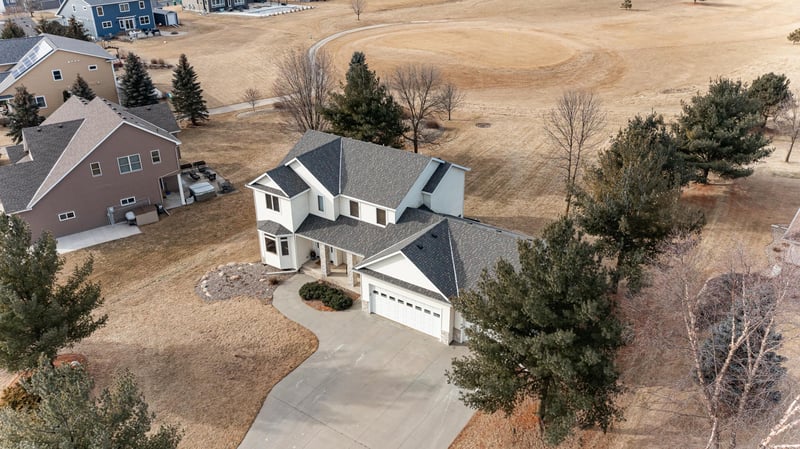 620 Carnoustie Pl SE, Pine Island, MN 55963