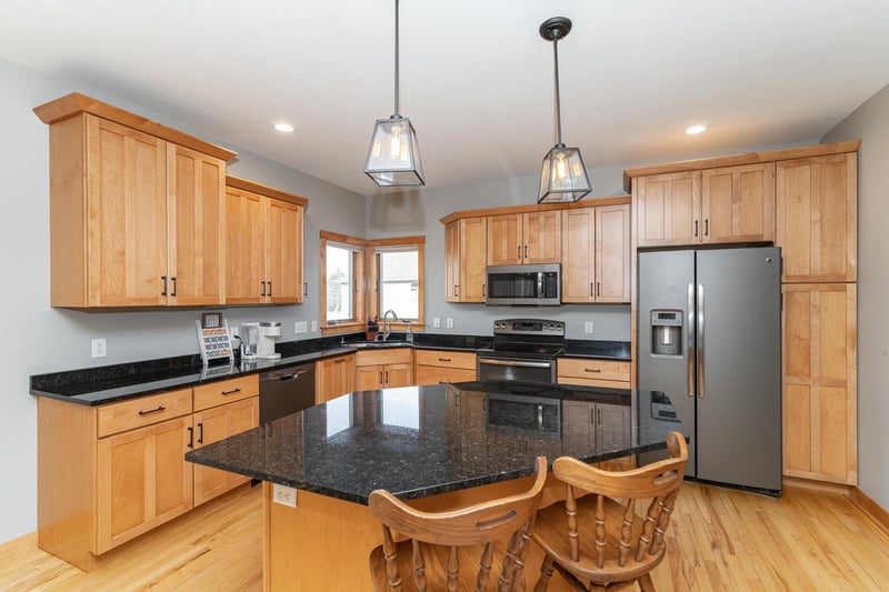 620 Carnoustie Pl SE, Pine Island, MN 55963