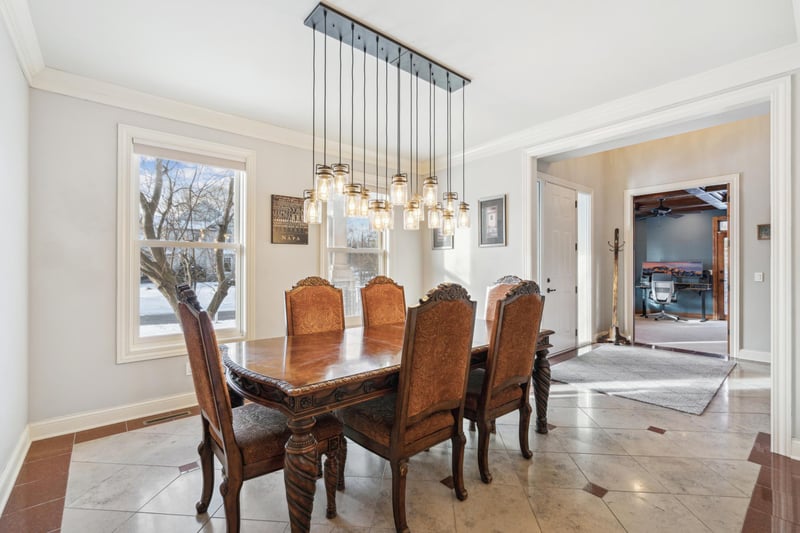 2418 Emerald Trl, Hopkins, MN 55305