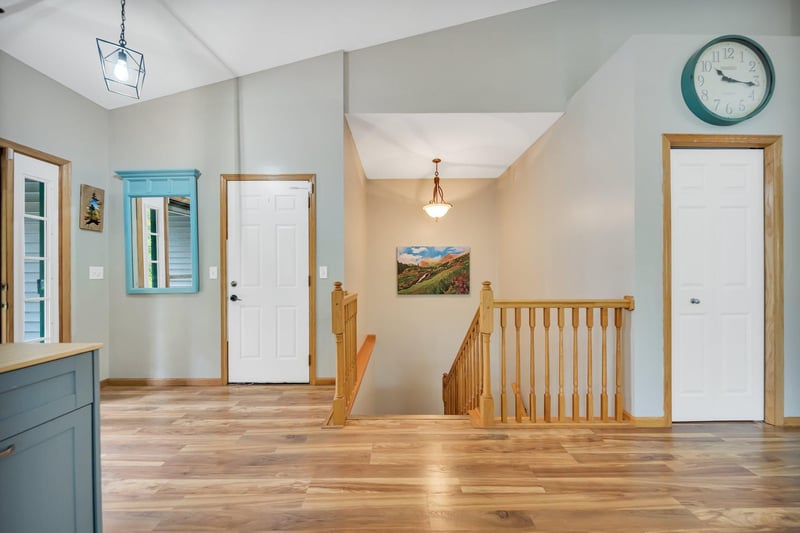 27168 Bayshore Dr, Isanti, MN 55040