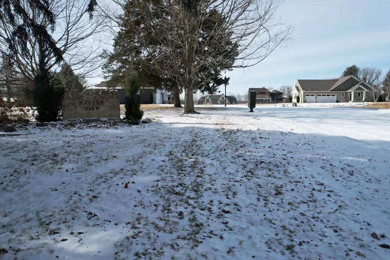 629 Marie Ln, North Mankato, MN 56003
