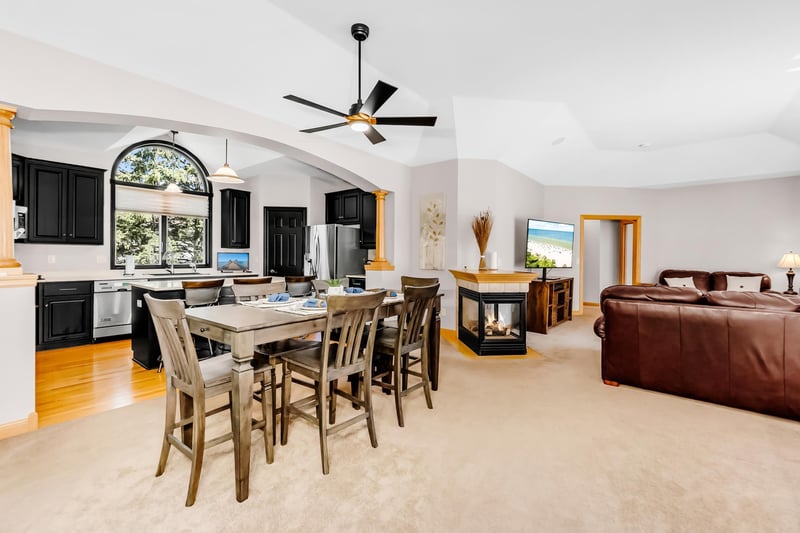 540 Lakeside Bay Dr S, Bayport, MN 55003