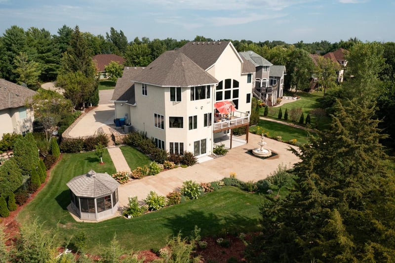 19115 Vogel Farm Trl, Eden Prairie, MN 55347