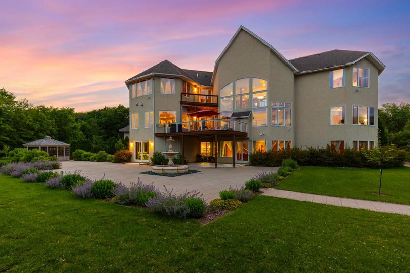 19115 Vogel Farm Trl, Eden Prairie, MN 55347