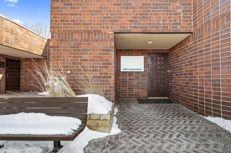 4934 Lincoln Dr, Edina, MN 55436