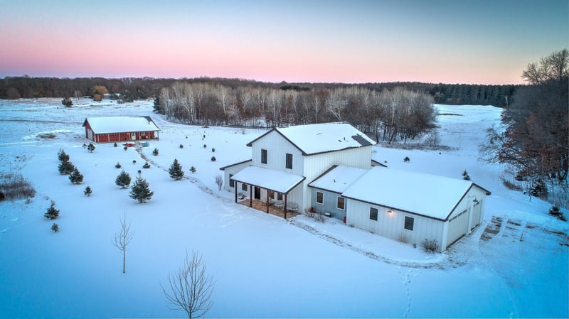 35497 Blackfoot St NW, Cambridge, MN 55008