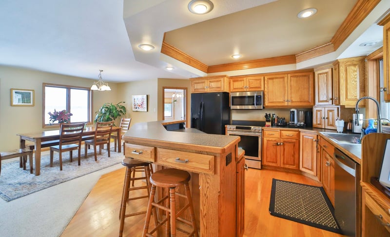 10742 E Shore Dr, Merrifield, MN 56465