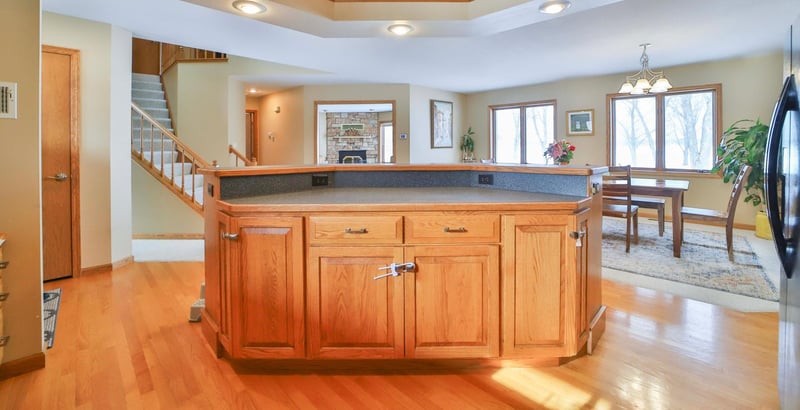 10742 E Shore Dr, Merrifield, MN 56465