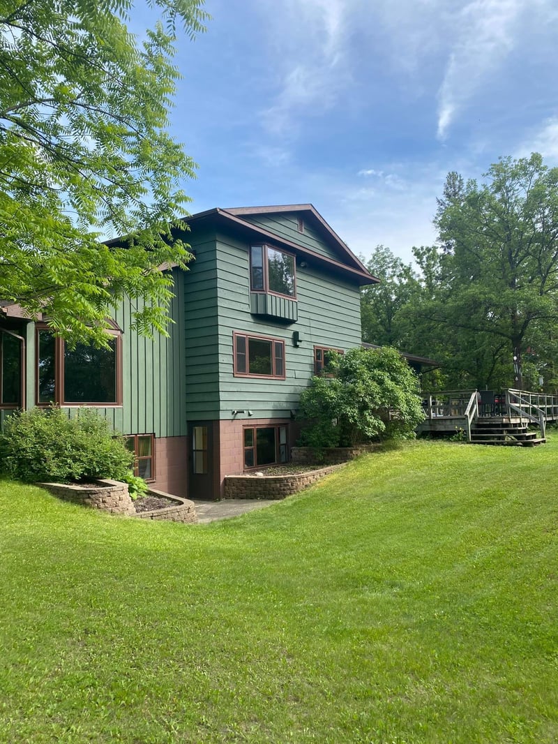 553 Kelly Creek Dr NW, Baudette, MN 56623