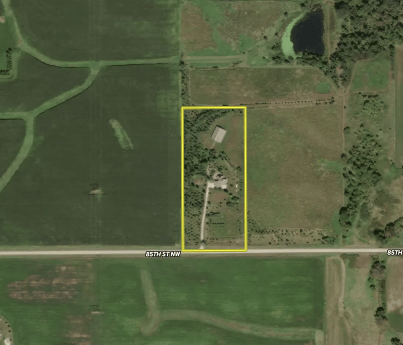 11679 85th St NW, Pine Island, MN 55963