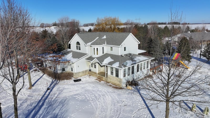 11679 85th St NW, Pine Island, MN 55963