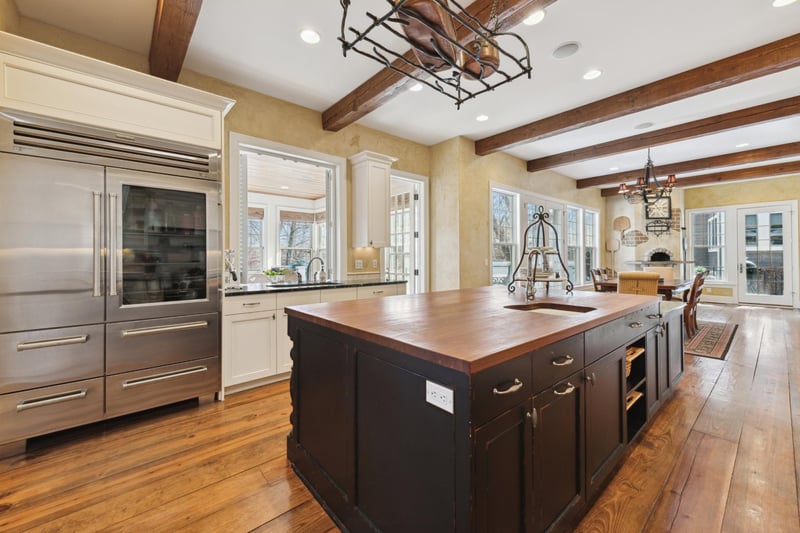 18808 Bearpath Trl, Eden Prairie, MN 55347