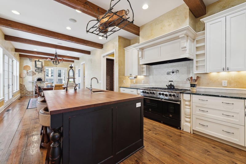 18808 Bearpath Trl, Eden Prairie, MN 55347