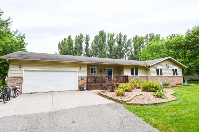 114 Fern Rd, Thief River Falls, MN 56701