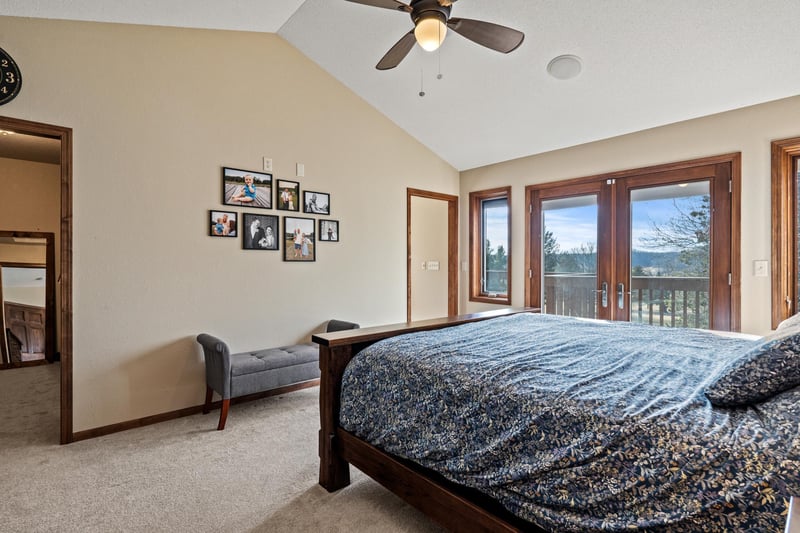 8675 Golfview Dr, Houston, MN 55943