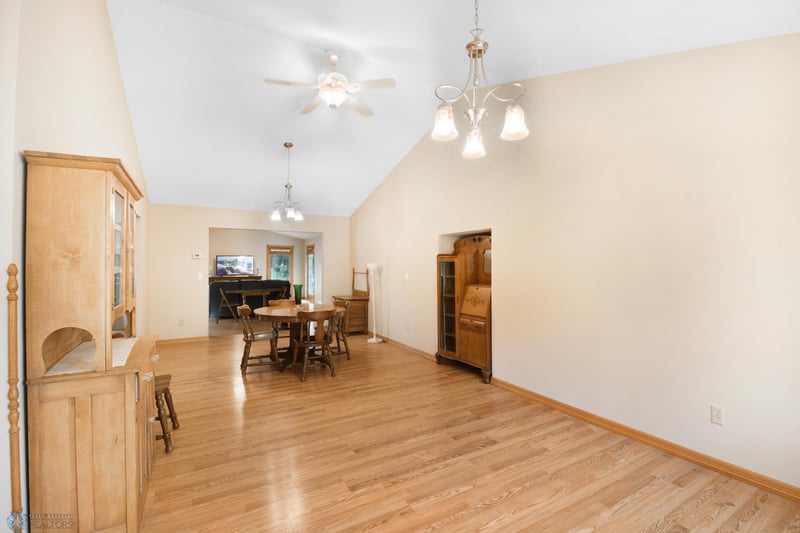 716 2nd St NE, Fosston, MN 56542