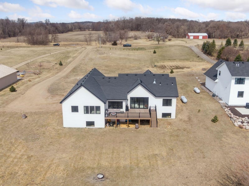 10709 30th St NW, Annandale, MN 55302