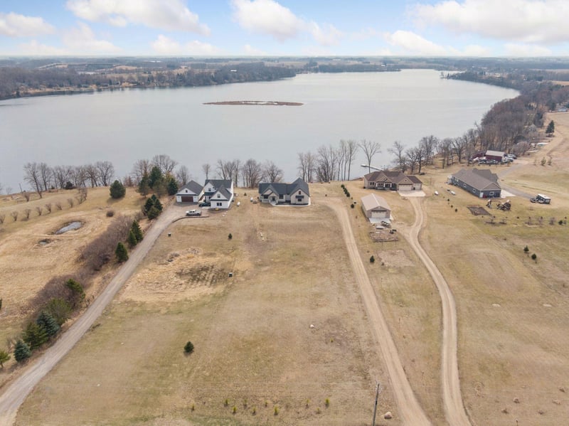 10709 30th St NW, Annandale, MN 55302