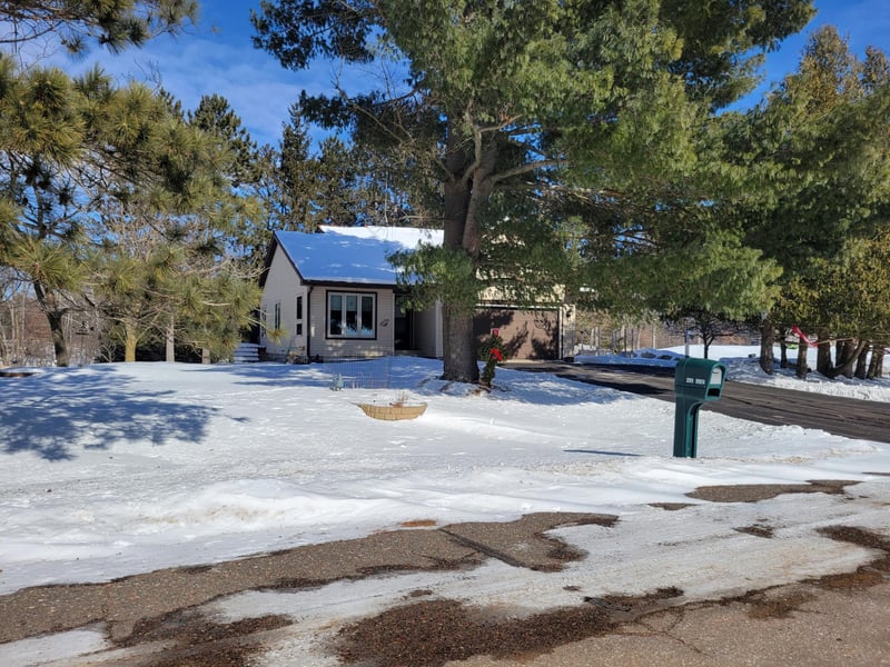 201 99th Ave, Clayton, WI 54004