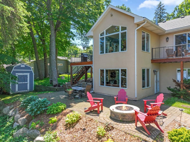8290 Irvine Ave NW, Annandale, MN 55302